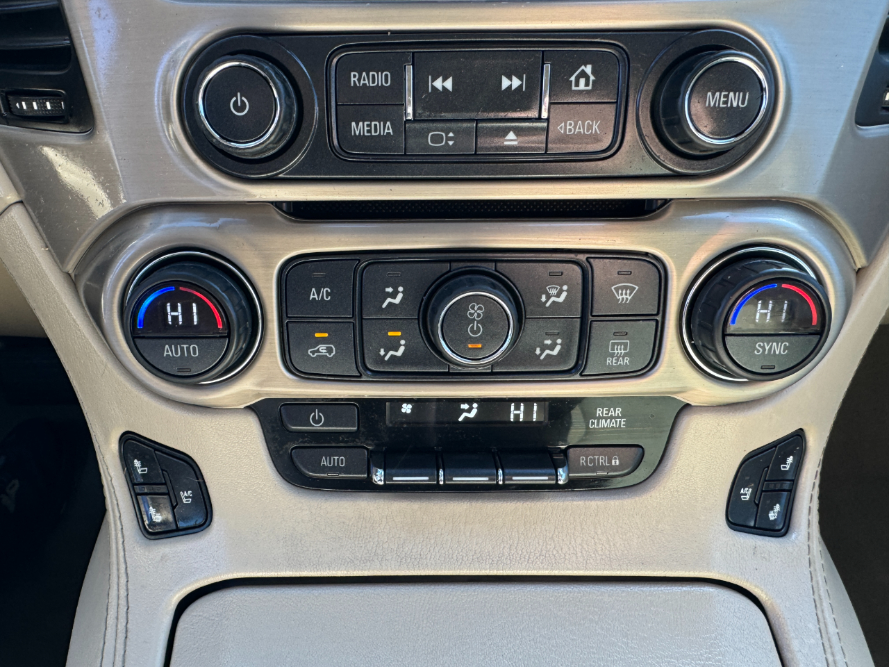 GMC Yukon XL 4WD 4dr Denali 2016