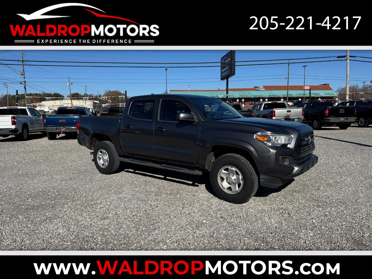 Toyota Tacoma SR Double Cab 5' Bed I4 4x2 AT (Natl) 2017