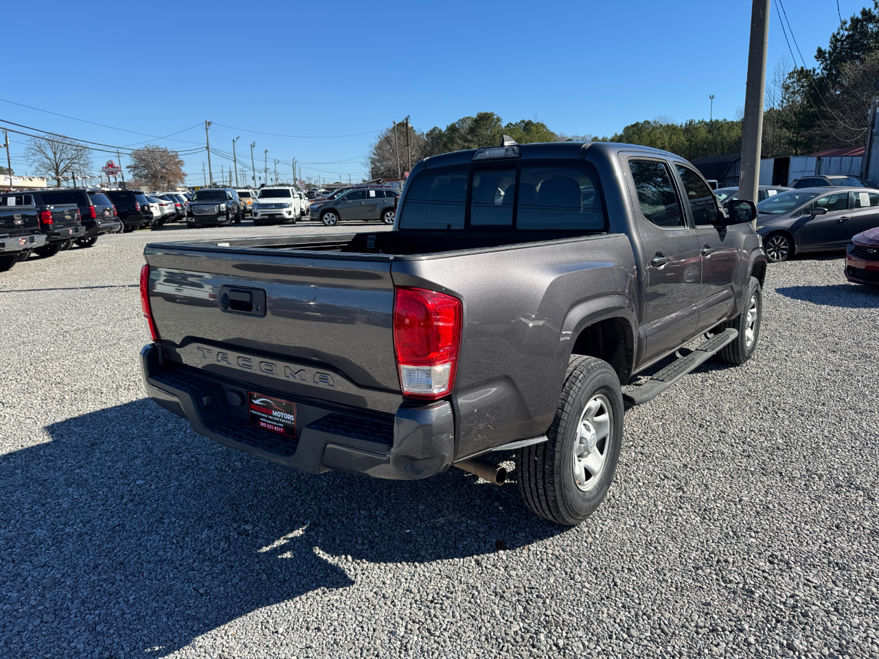 Toyota Tacoma SR Double Cab 5' Bed I4 4x2 AT (Natl) 2017