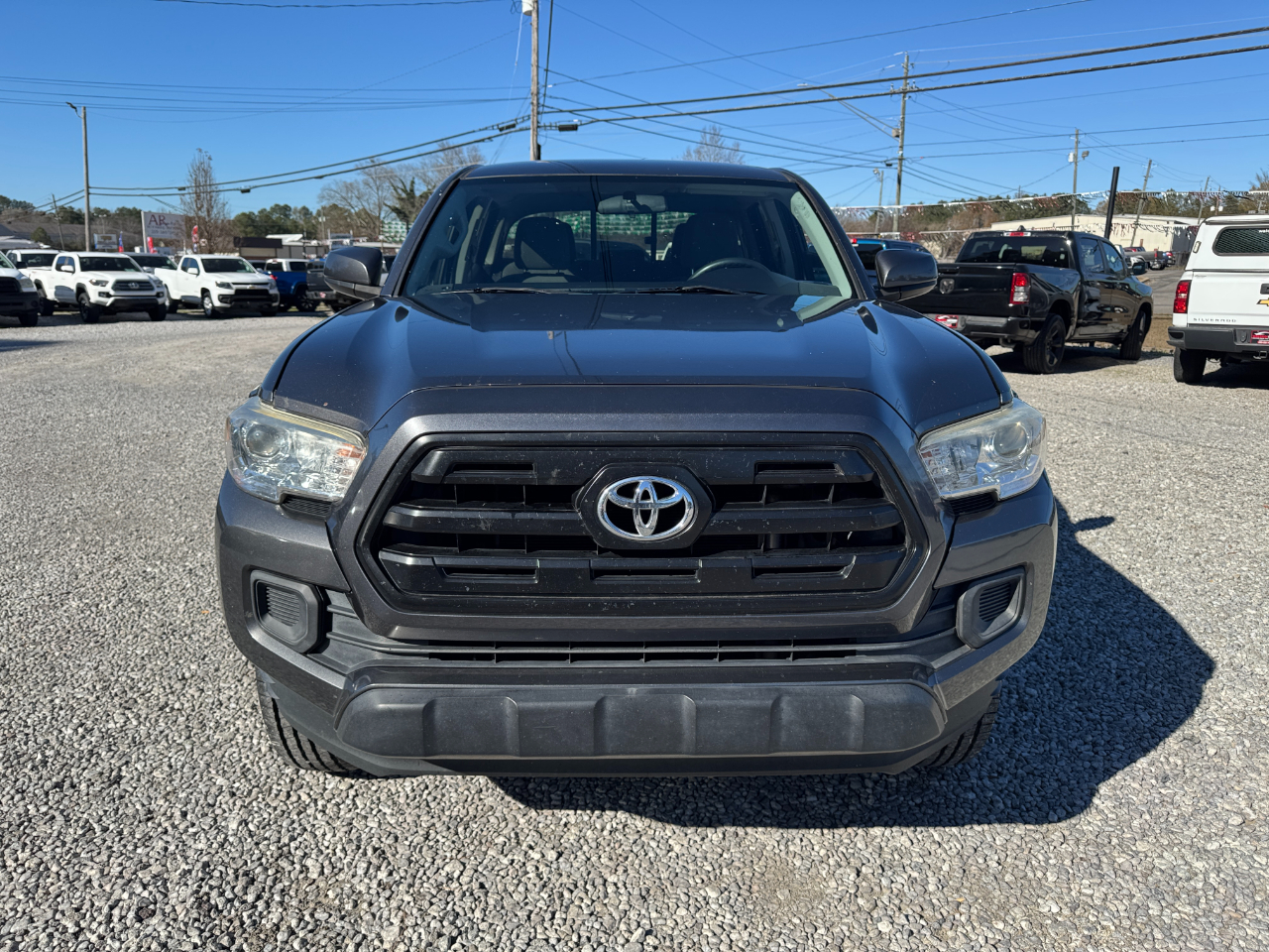 Toyota Tacoma SR Double Cab 5' Bed I4 4x2 AT (Natl) 2017