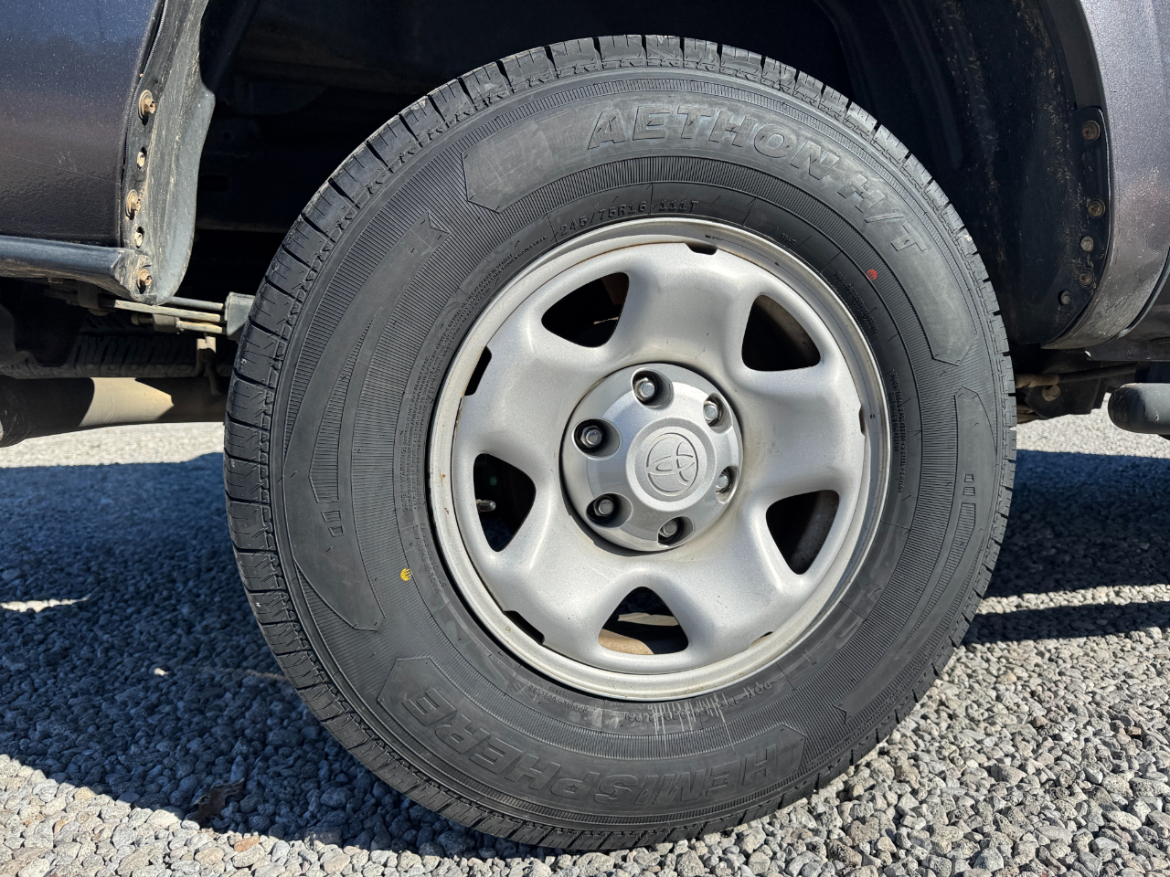 Toyota Tacoma SR Double Cab 5' Bed I4 4x2 AT (Natl) 2017