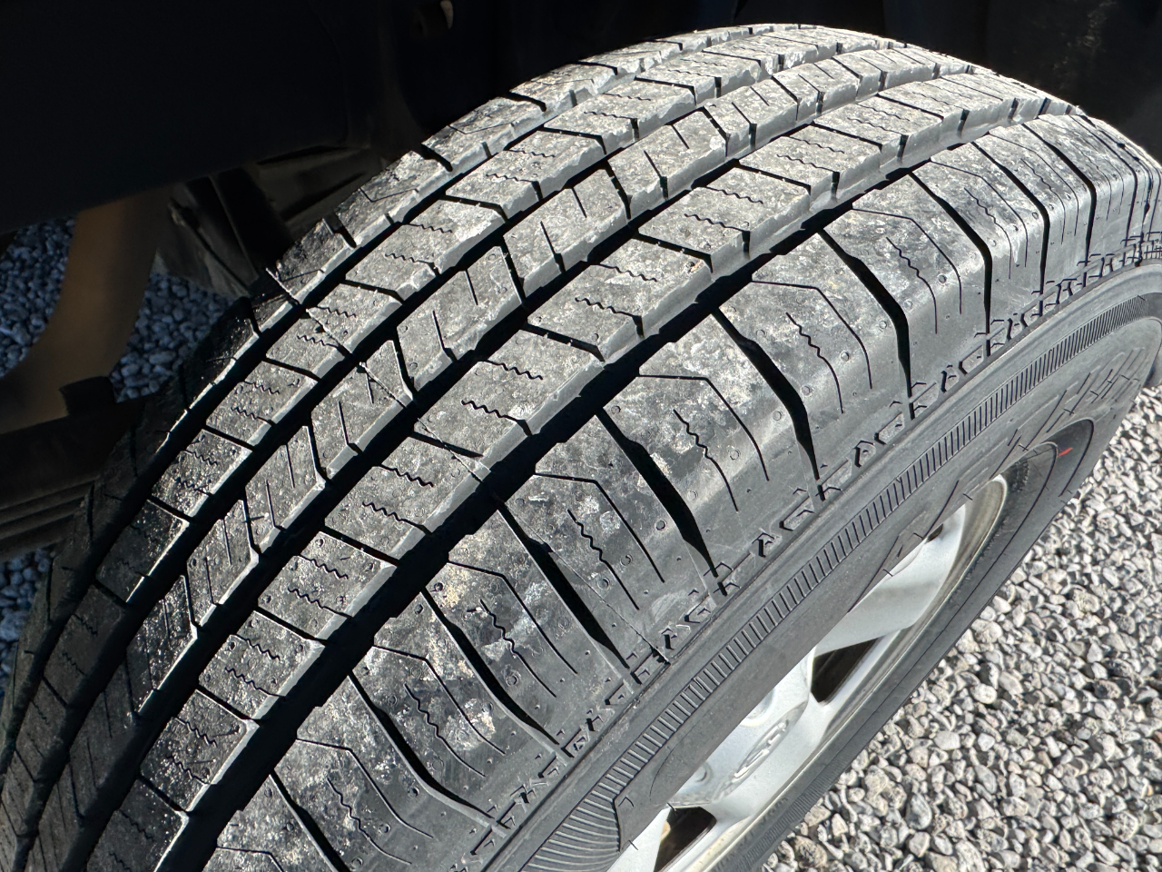 Toyota Tacoma SR Double Cab 5' Bed I4 4x2 AT (Natl) 2017