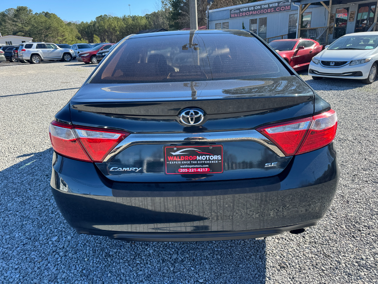 Toyota Camry 4dr Sdn I4 Auto SE (Natl) 2016