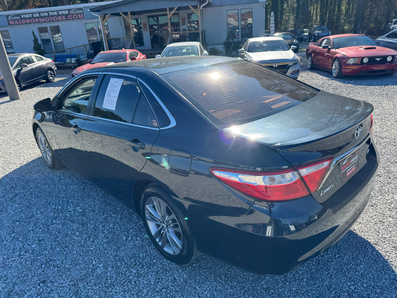 Toyota Camry 4dr Sdn I4 Auto SE (Natl) 2016