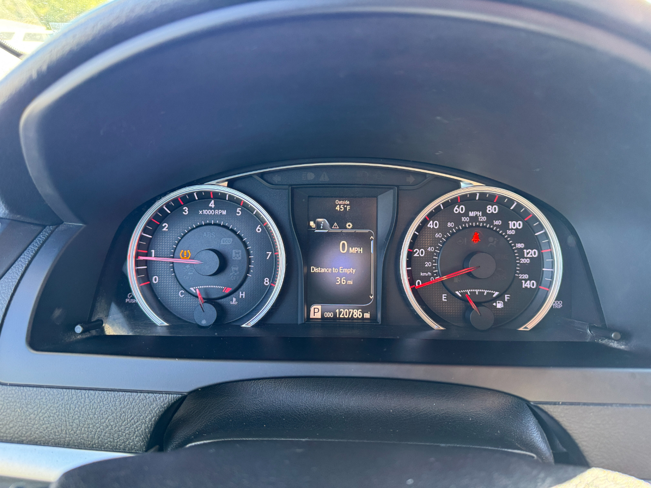 Toyota Camry 4dr Sdn I4 Auto SE (Natl) 2016