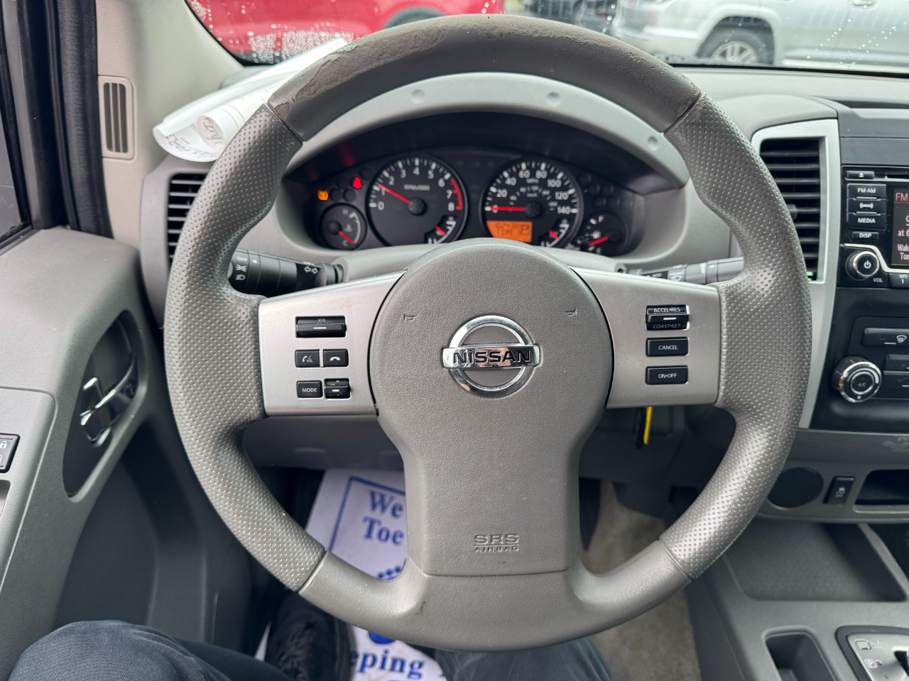 Nissan Frontier 2WD Crew Cab SWB Auto SV 2015