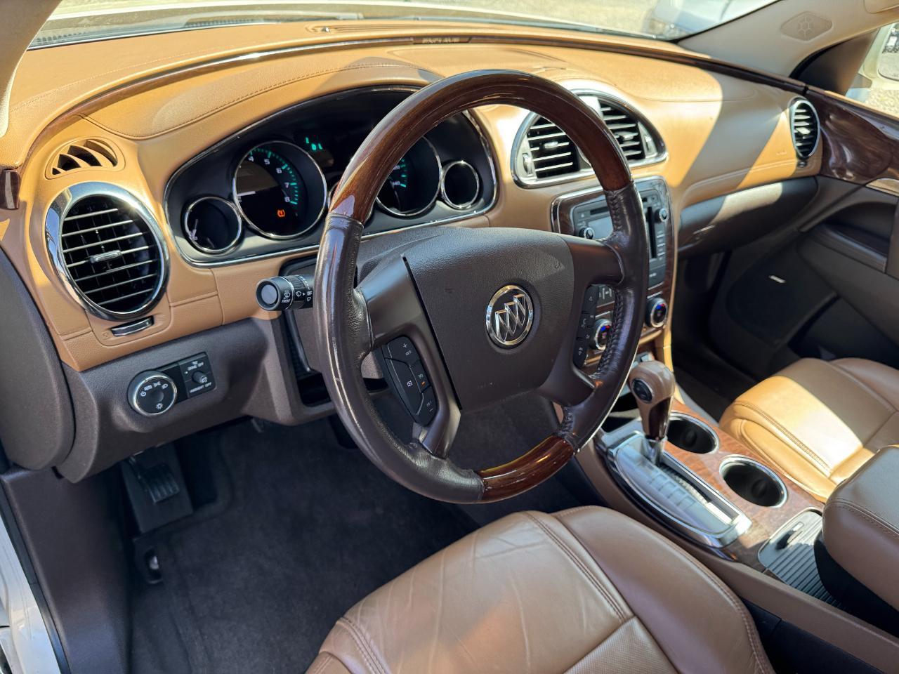 Buick Enclave FWD 4dr Leather 2013