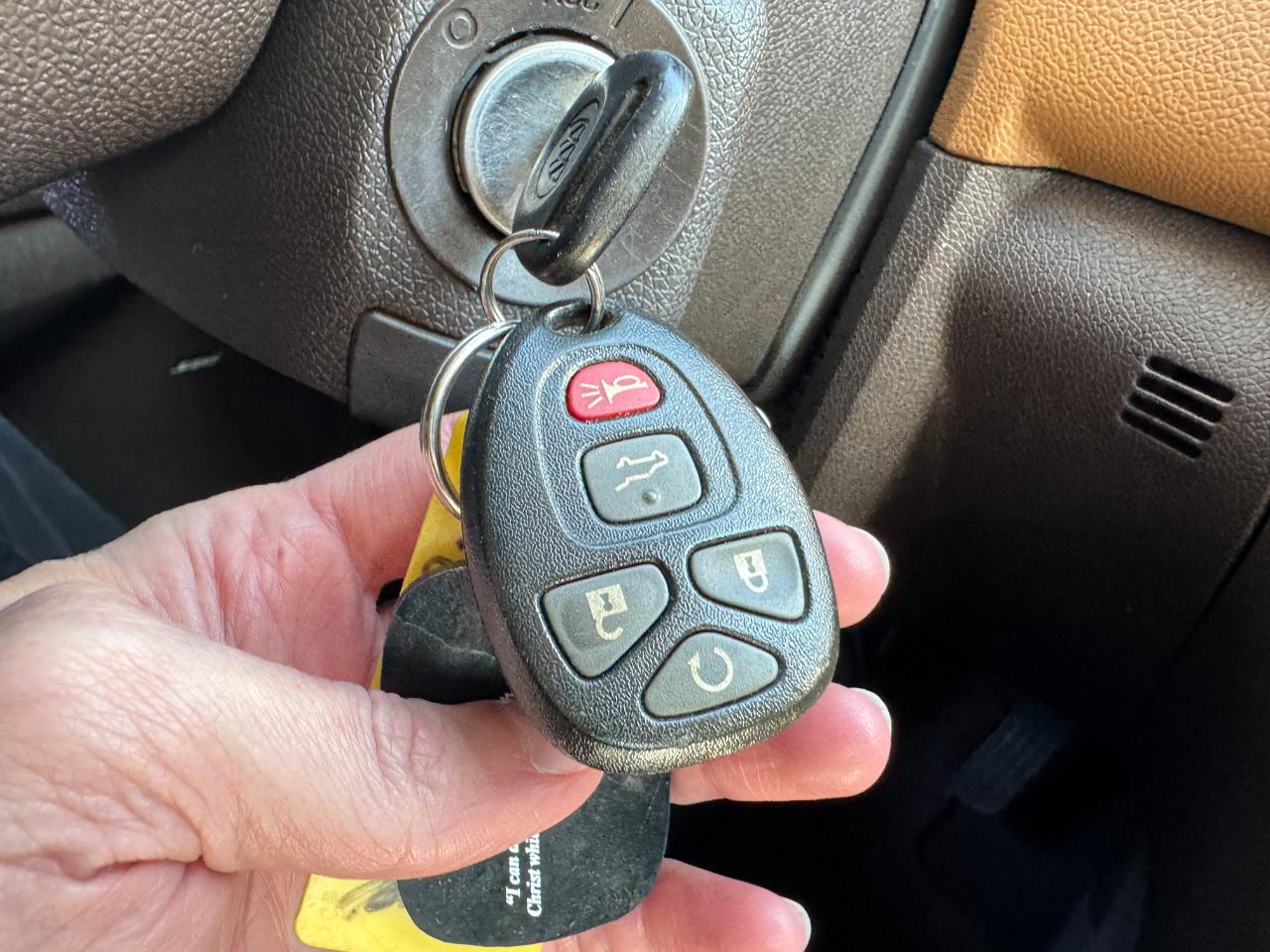 Buick Enclave FWD 4dr Leather 2013