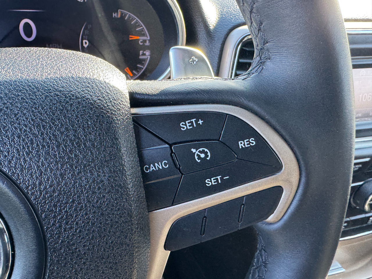 Jeep Grand Cherokee RWD 4dr Laredo 2014