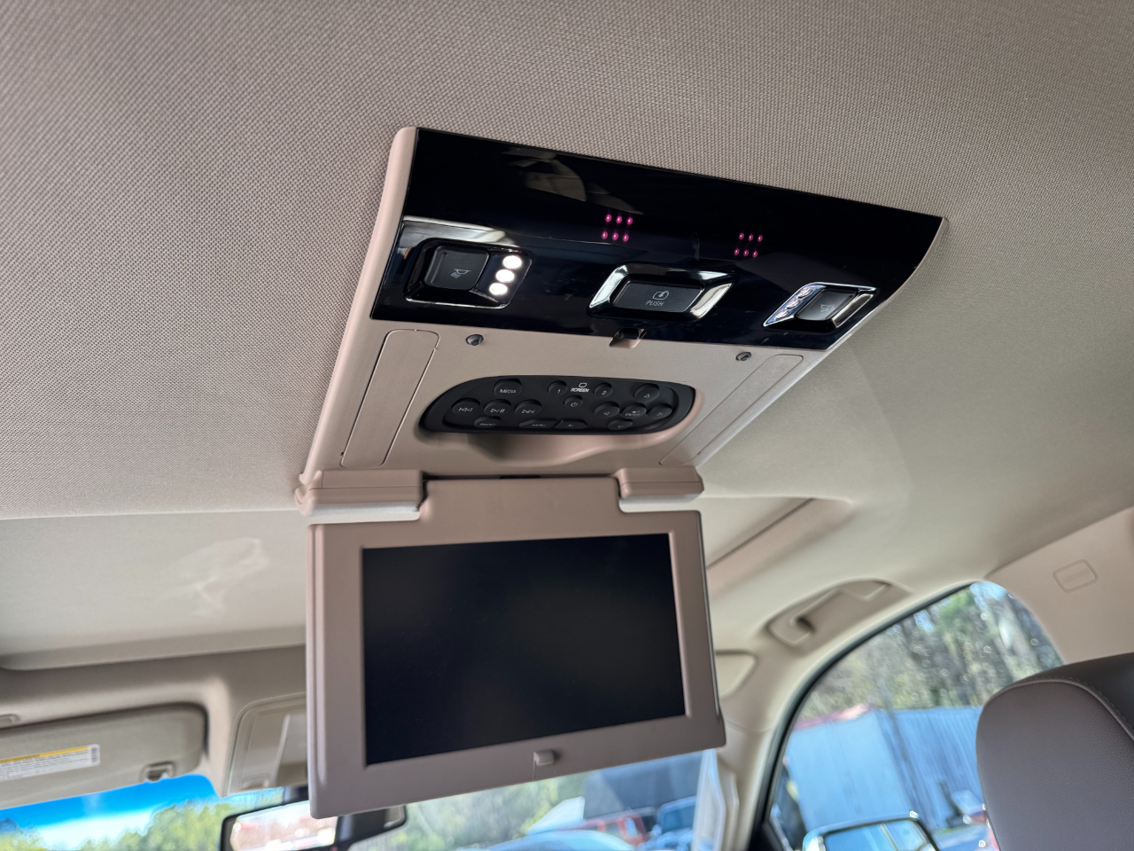 Chevrolet Tahoe 2WD 4dr Premier 2017