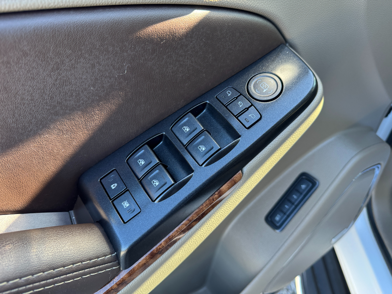 Chevrolet Tahoe 2WD 4dr Premier 2017