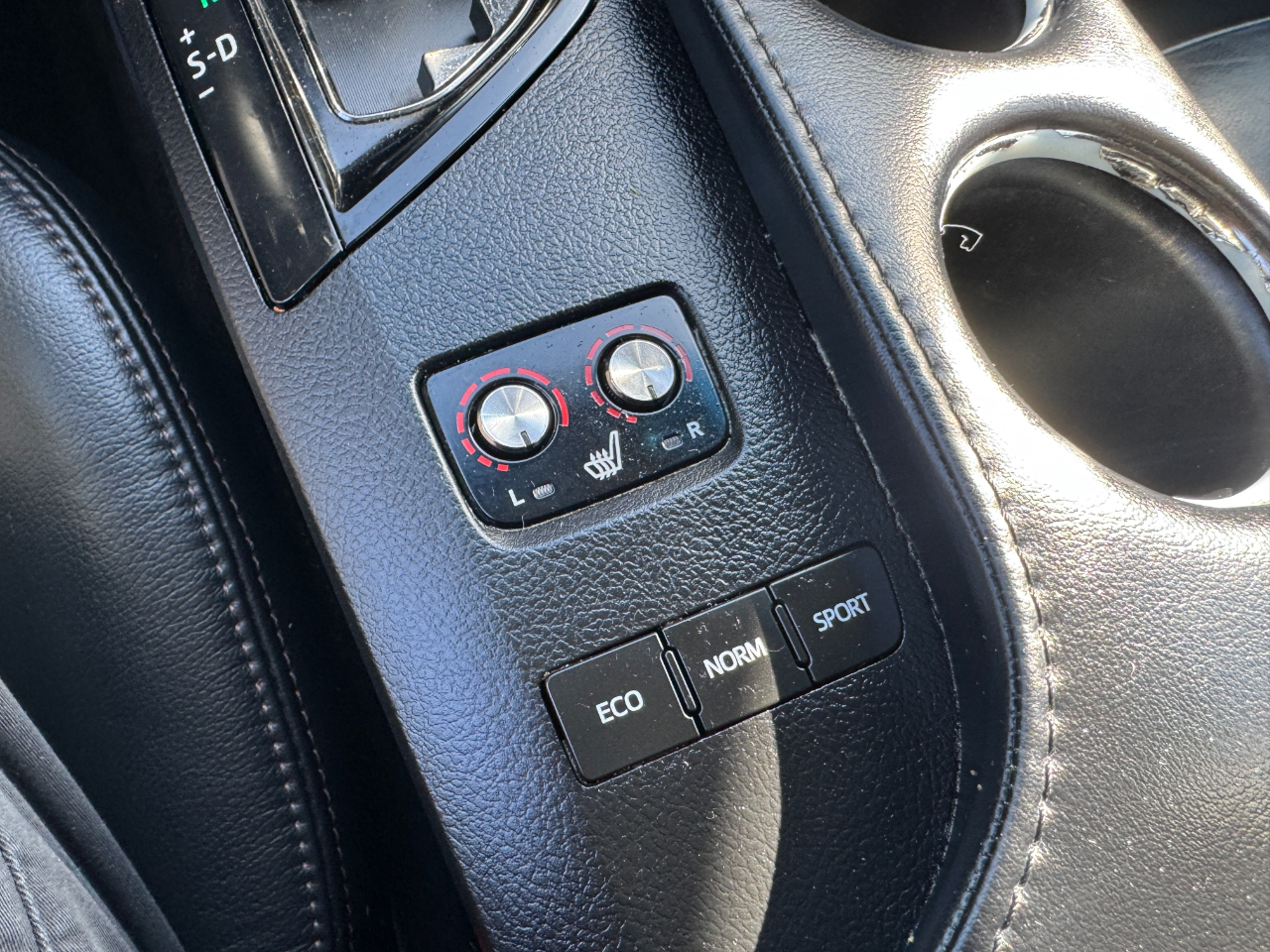 Toyota Avalon 4dr Sdn XLE Touring (Natl) 2014