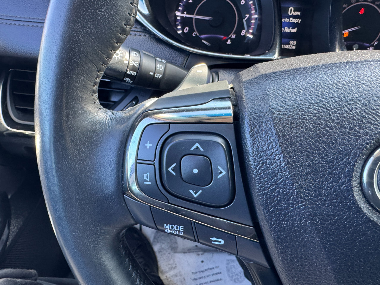 Toyota Avalon 4dr Sdn XLE Touring (Natl) 2014