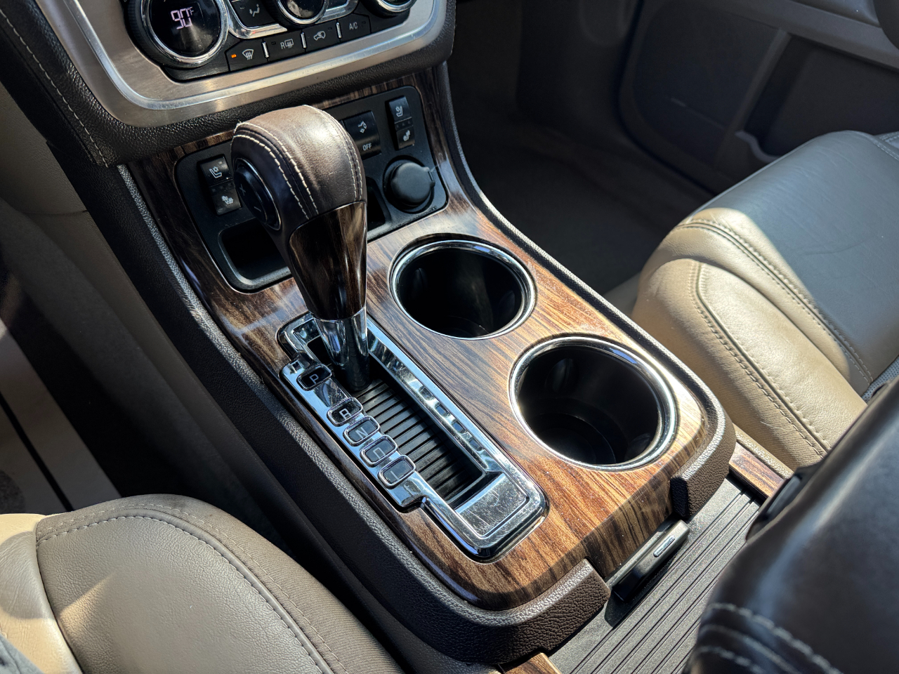 GMC Acadia FWD 4dr Denali 2014