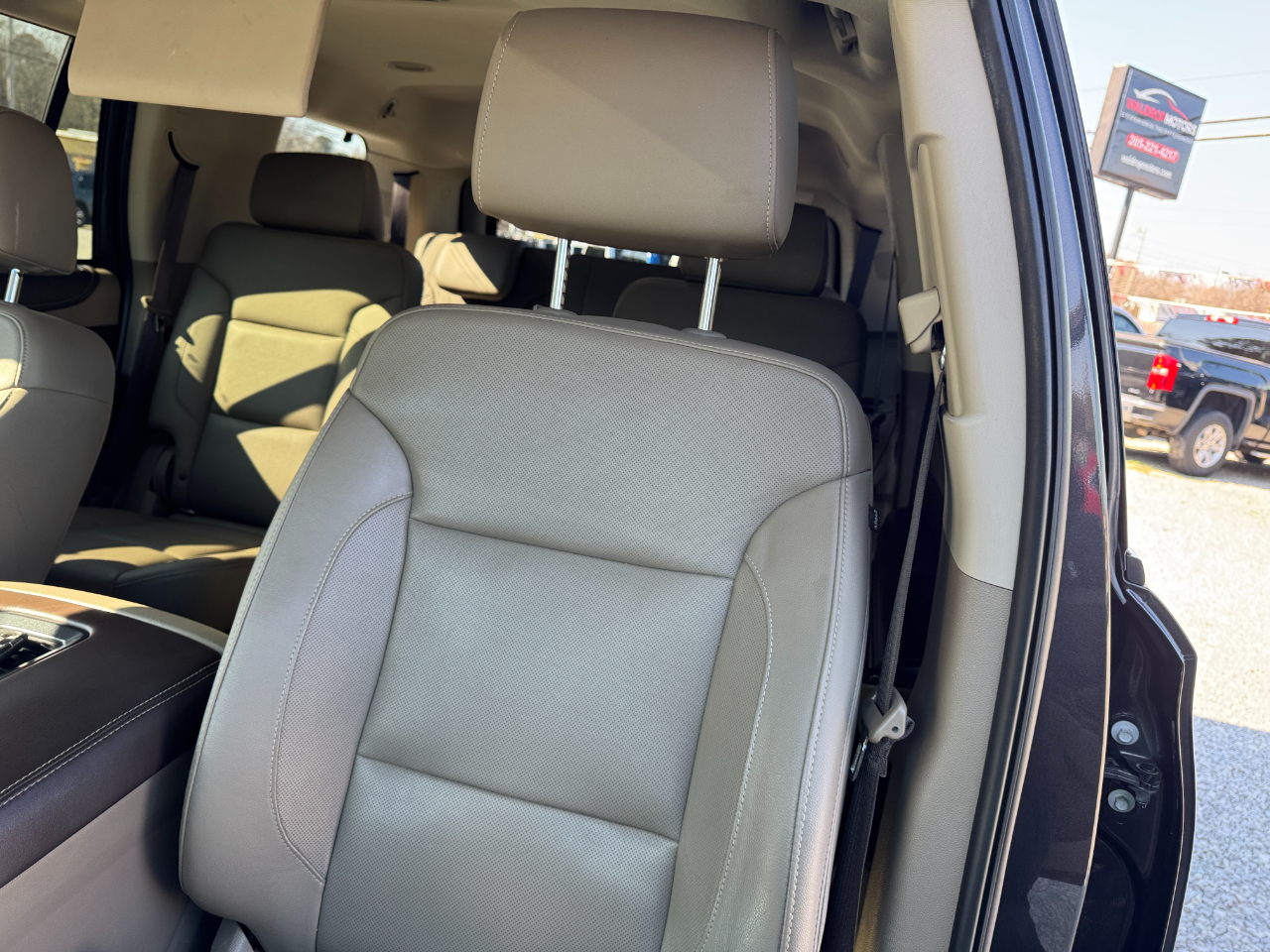 Chevrolet Tahoe 4WD 4dr Premier 2018