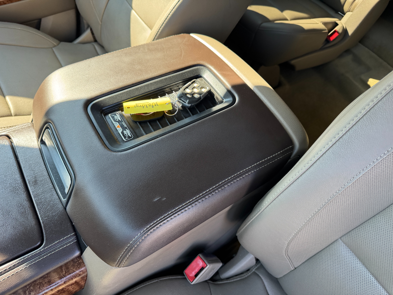 Chevrolet Tahoe 4WD 4dr Premier 2018