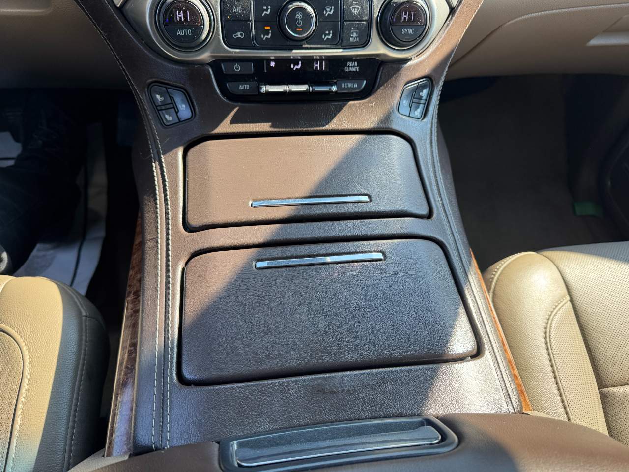 Chevrolet Tahoe 4WD 4dr Premier 2018