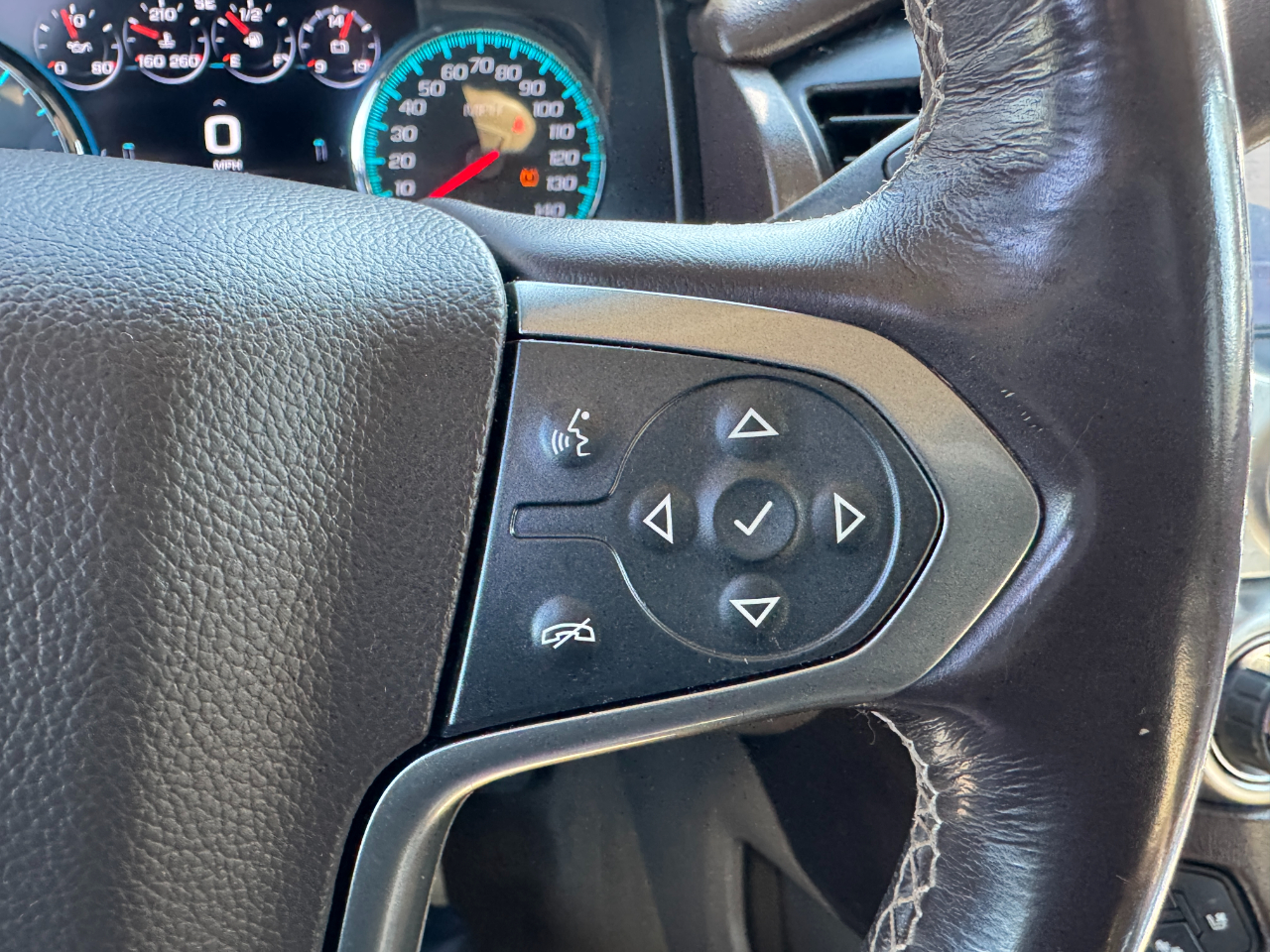 Chevrolet Tahoe 4WD 4dr Premier 2018