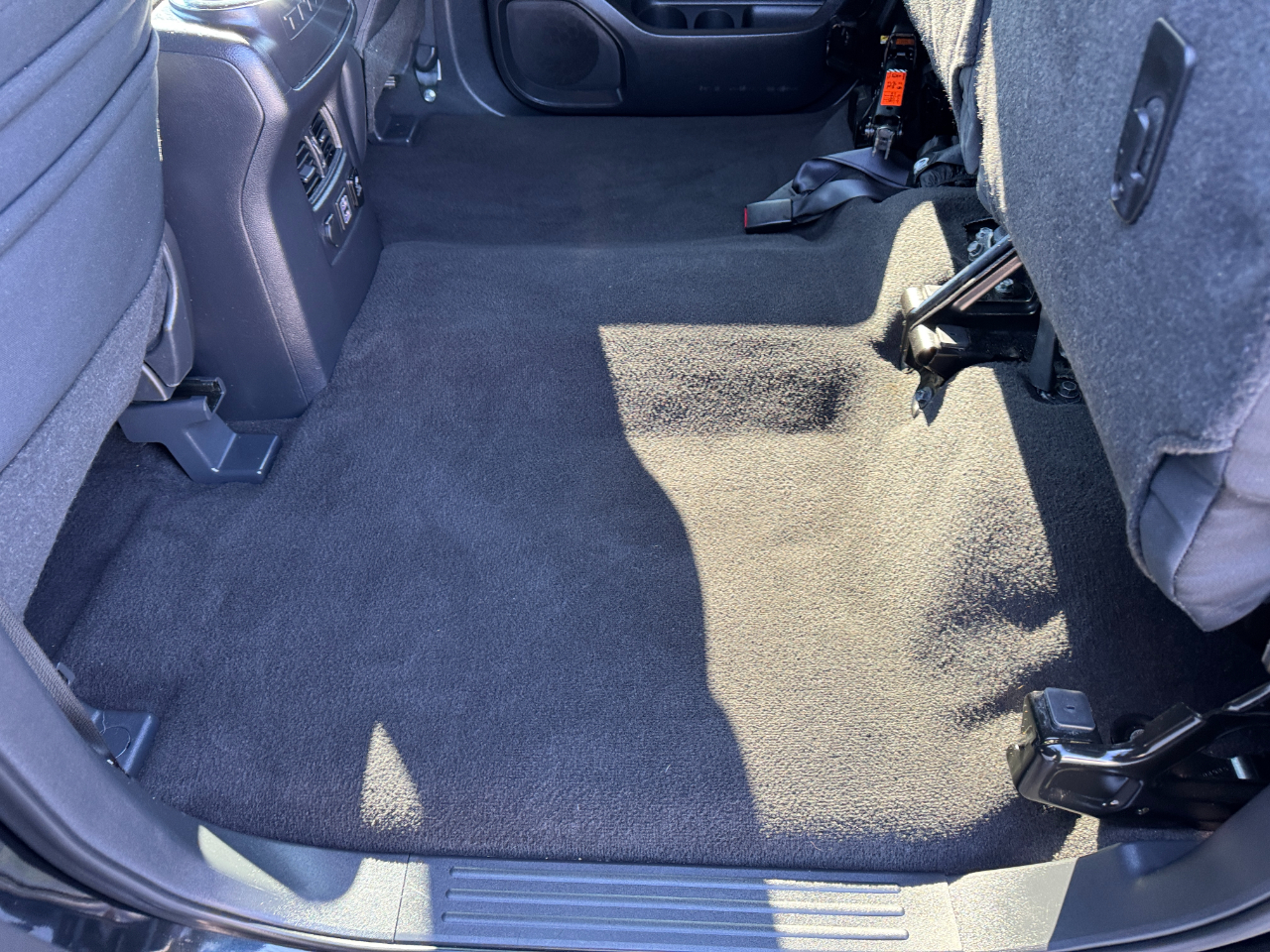 Nissan Titan 4x2 Crew Cab SV 2019