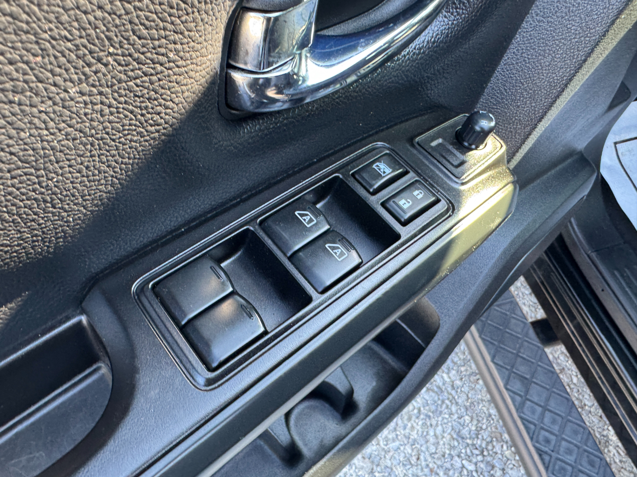 Nissan Titan 4x2 Crew Cab SV 2019