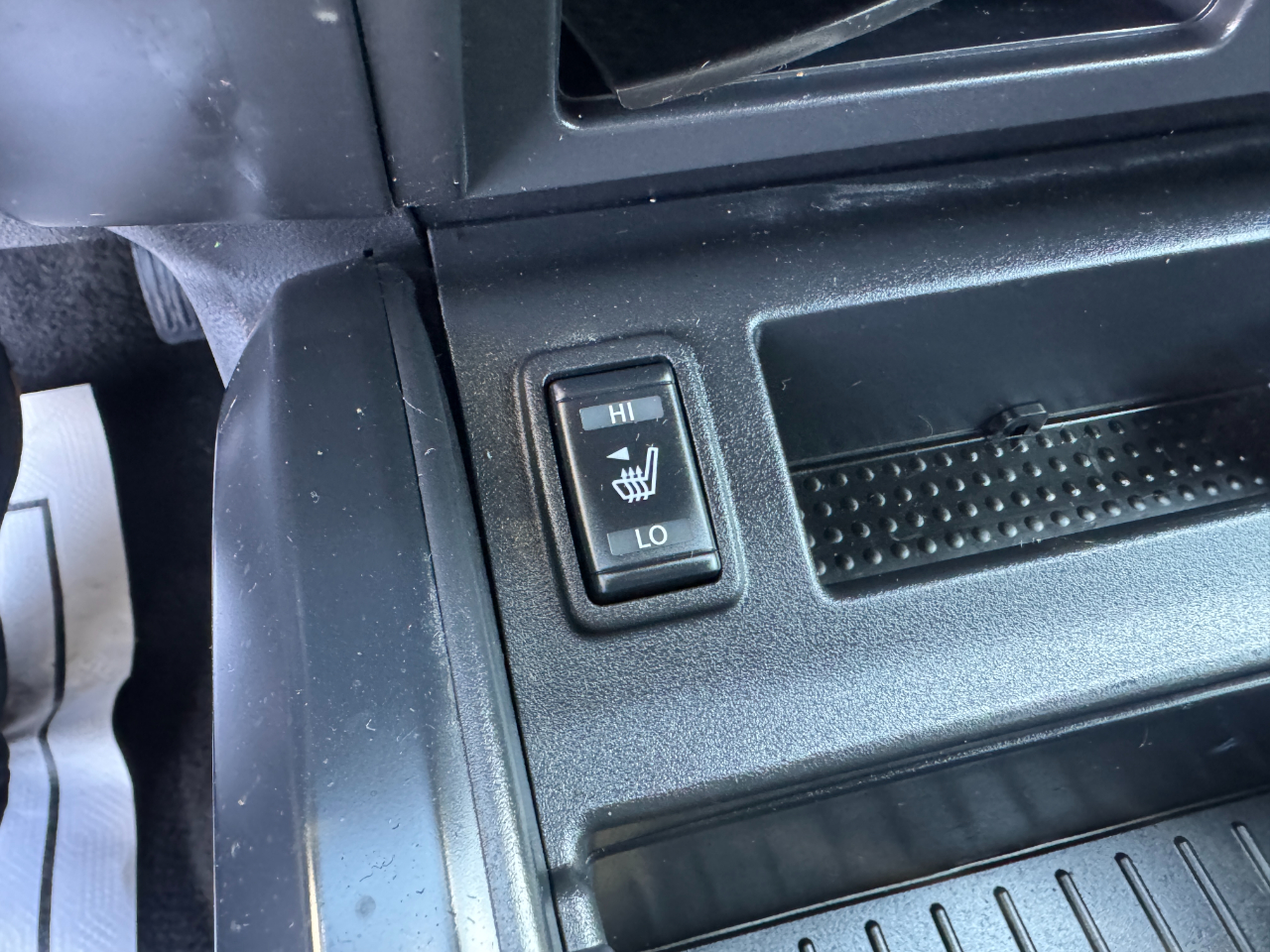 Nissan Titan 4x2 Crew Cab SV 2019