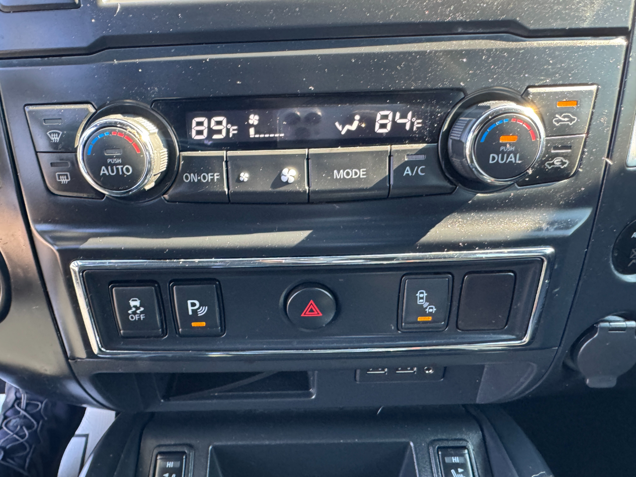 Nissan Titan 4x2 Crew Cab SV 2019