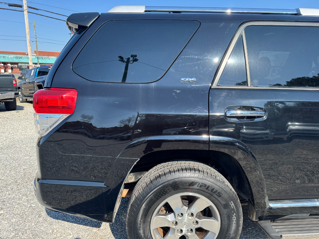 Toyota 4Runner RWD 4dr V6 SR5 (Natl) 2011