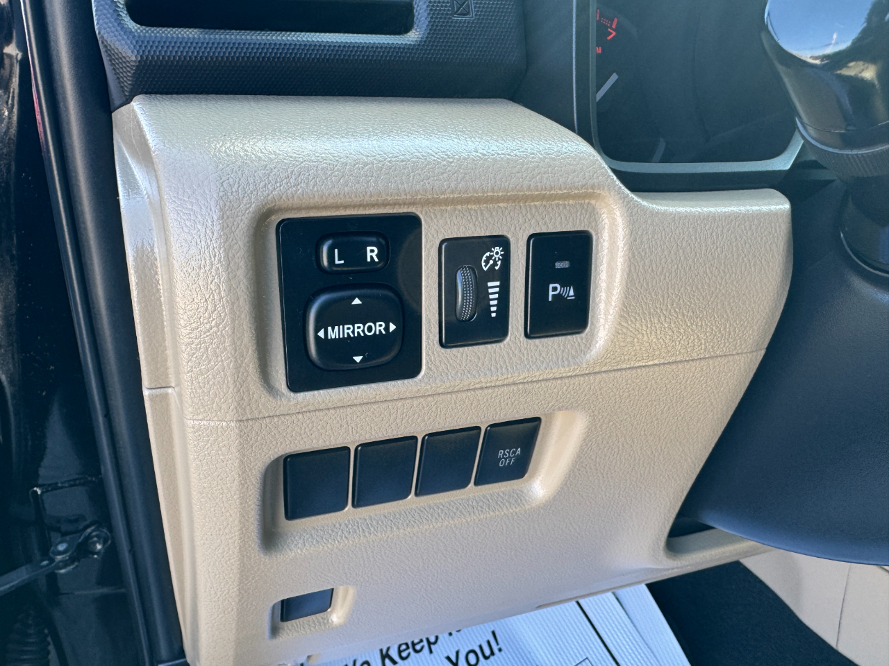 Toyota 4Runner RWD 4dr V6 SR5 (Natl) 2011