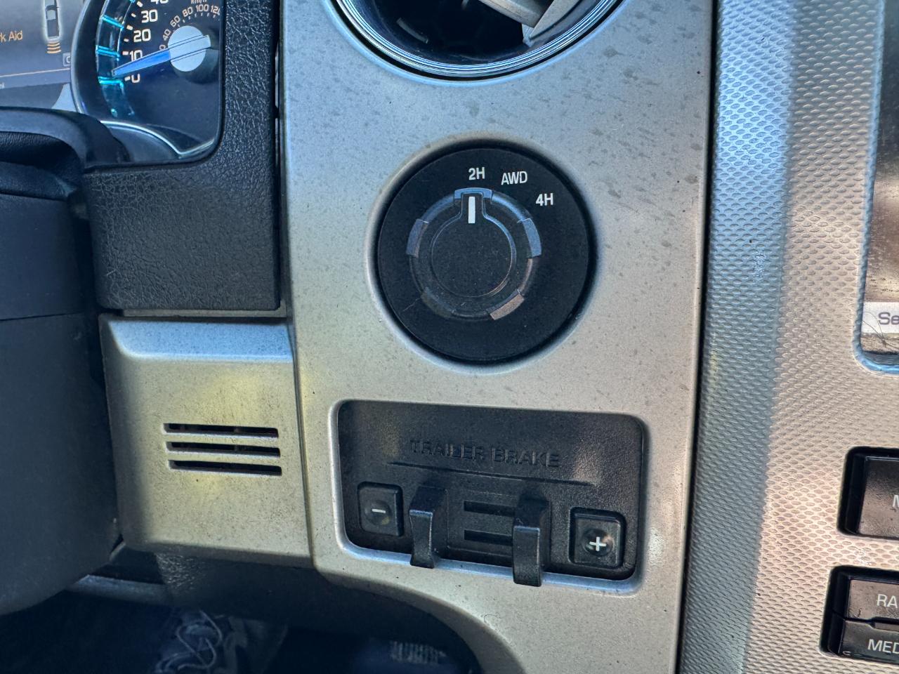 Ford F-150 4WD SuperCrew 145" Limited 2011