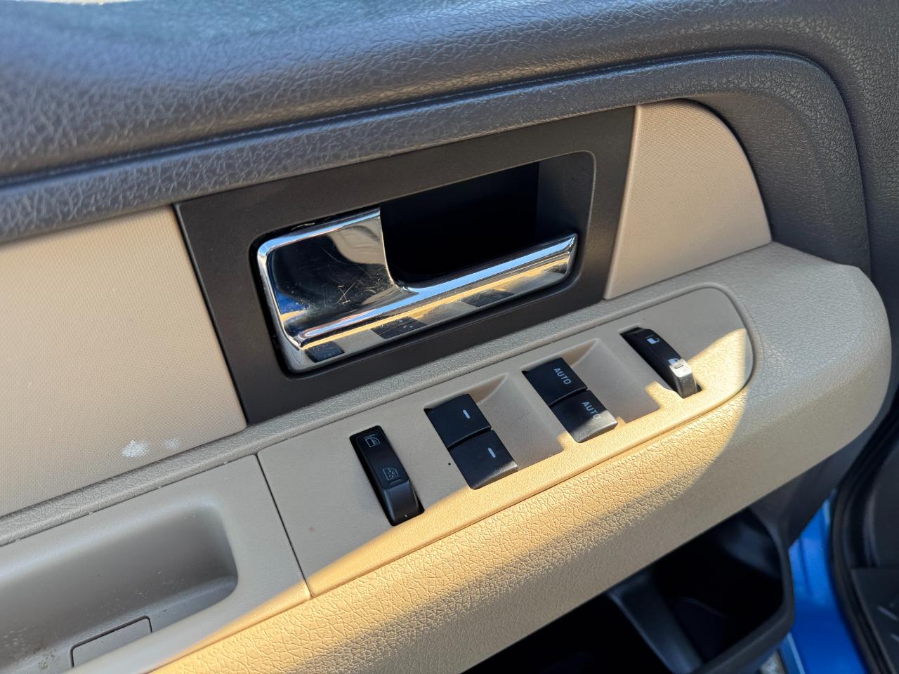 Ford F-150 4WD SuperCrew 145" XLT 2013