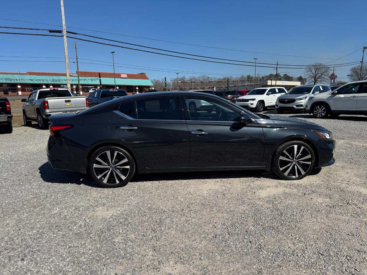 Nissan Altima 2.5 Platinum Sedan 2019