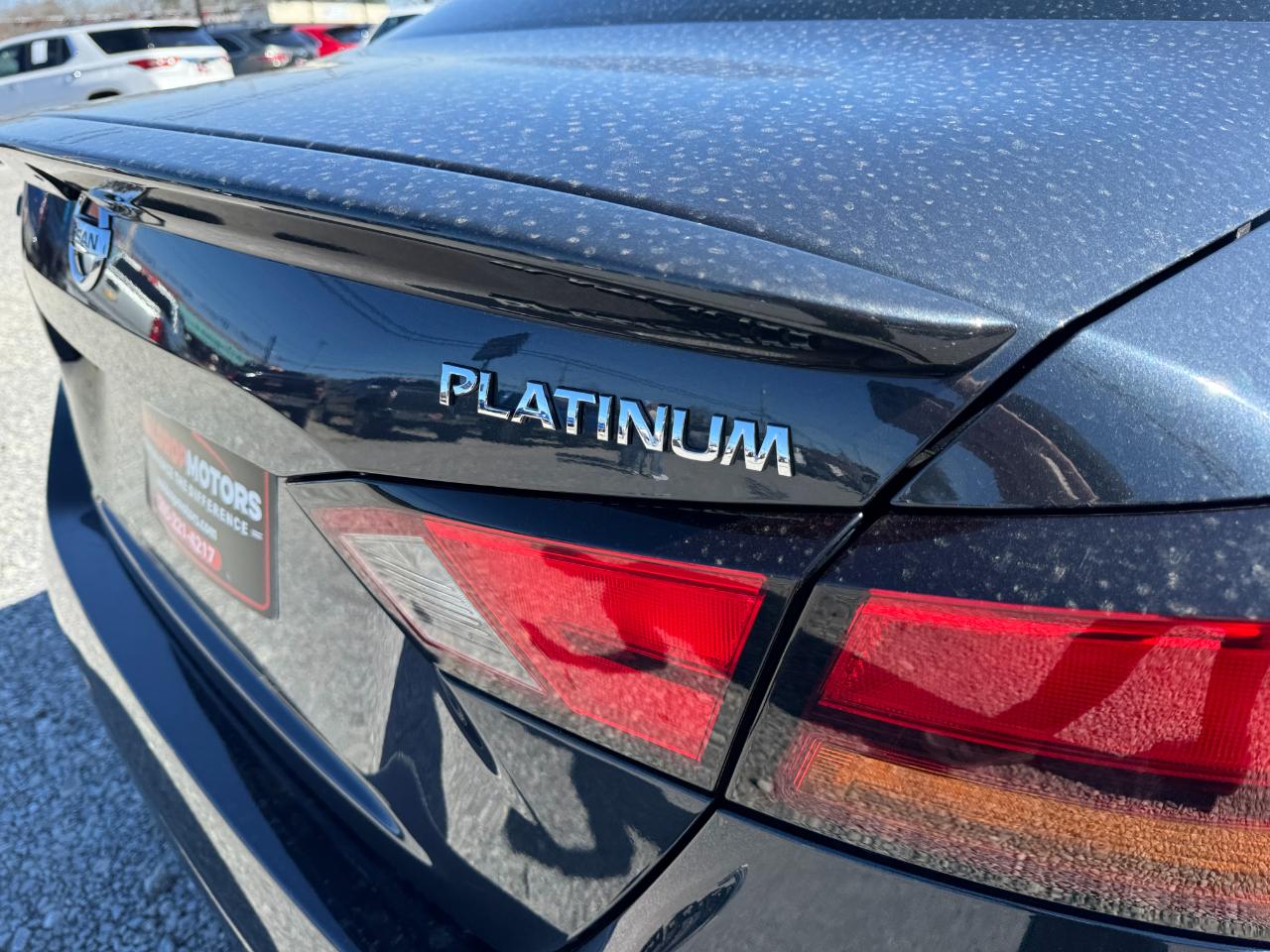 Nissan Altima 2.5 Platinum Sedan 2019