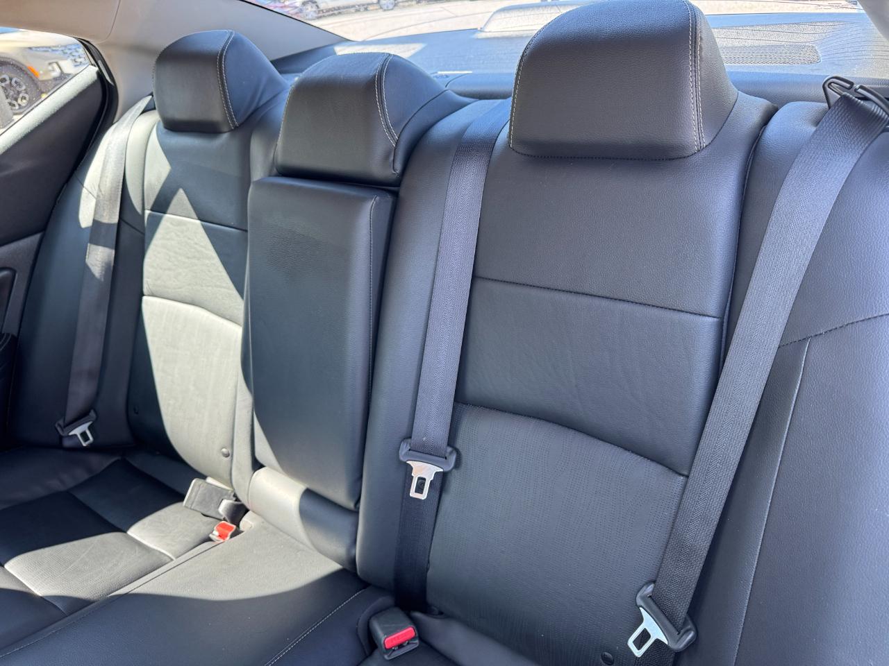 Nissan Altima 2.5 Platinum Sedan 2019