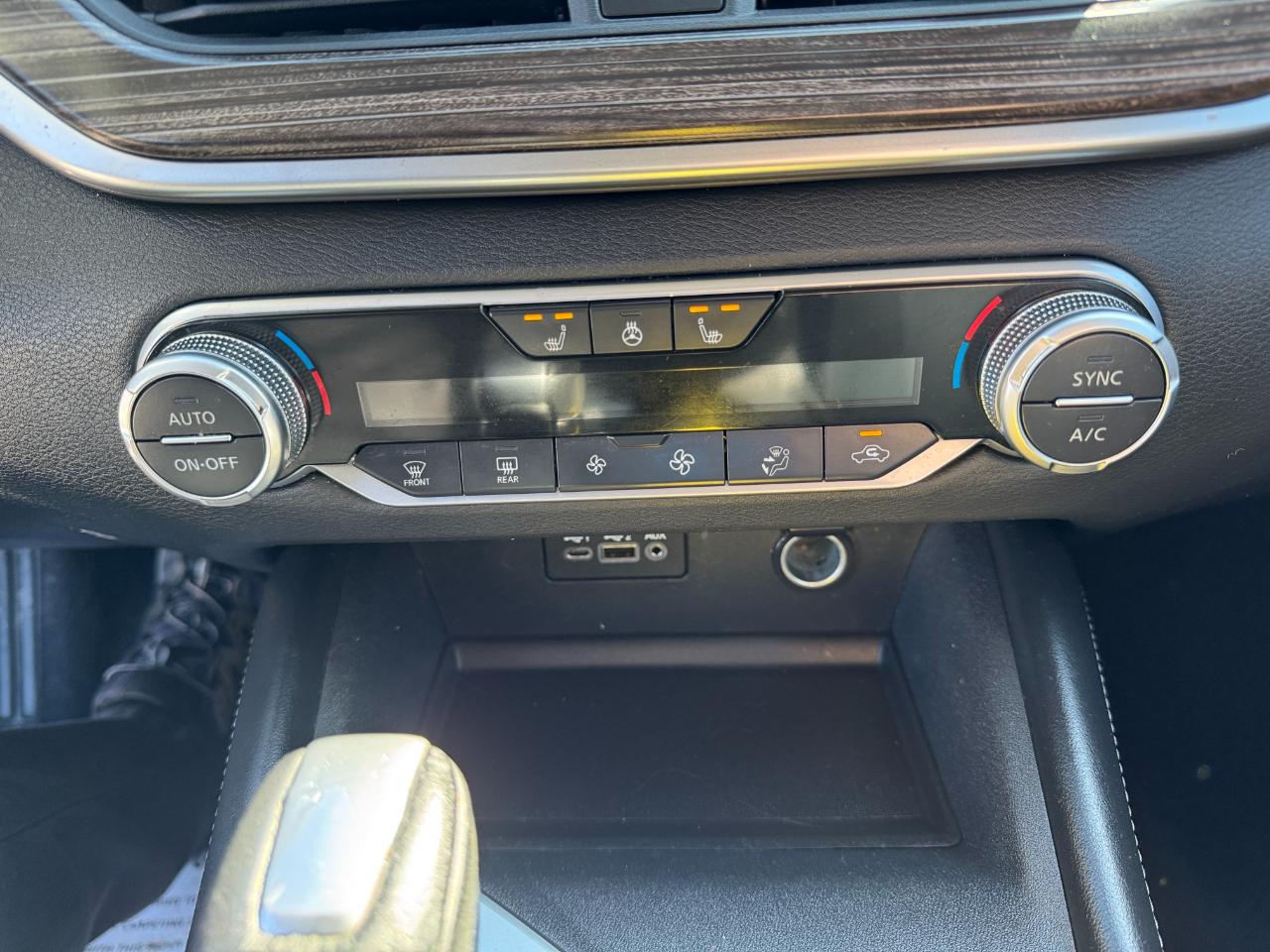 Nissan Altima 2.5 Platinum Sedan 2019