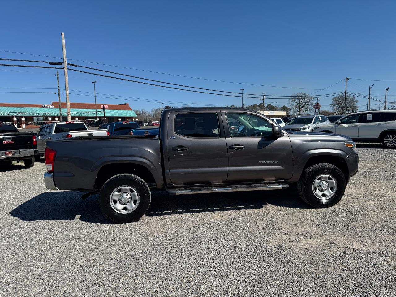 Toyota Tacoma 2WD Double Cab V6 AT SR5 (Natl) 2016