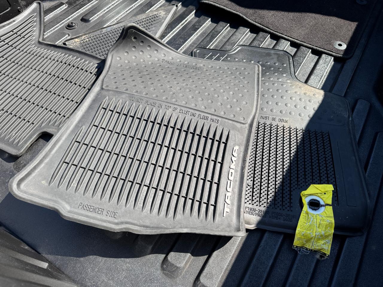 Toyota Tacoma 2WD Double Cab V6 AT SR5 (Natl) 2016