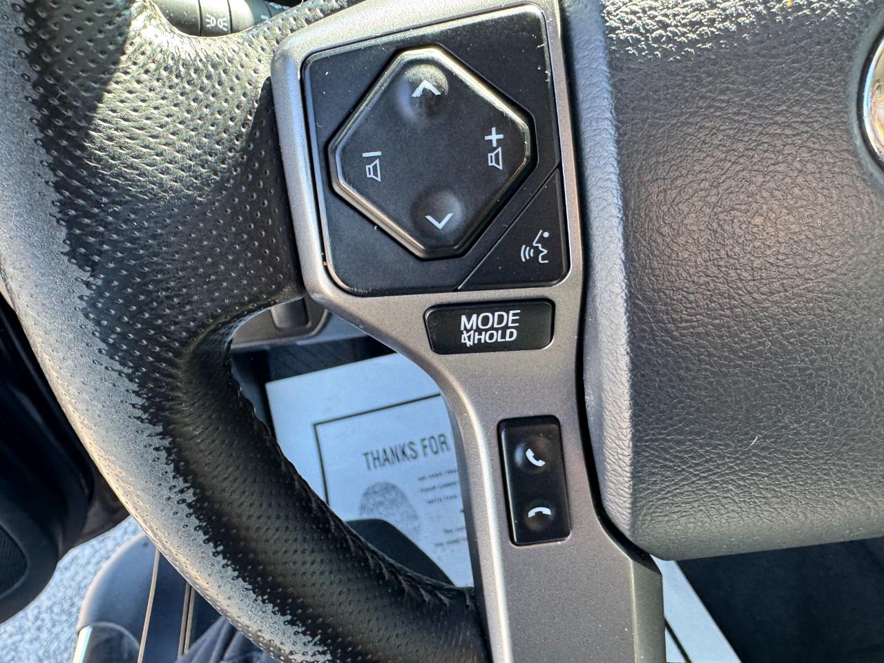 Toyota Tacoma 2WD Double Cab V6 AT SR5 (Natl) 2016