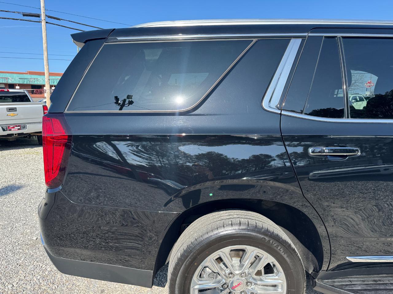 GMC Yukon 4WD 4dr SLT 2021