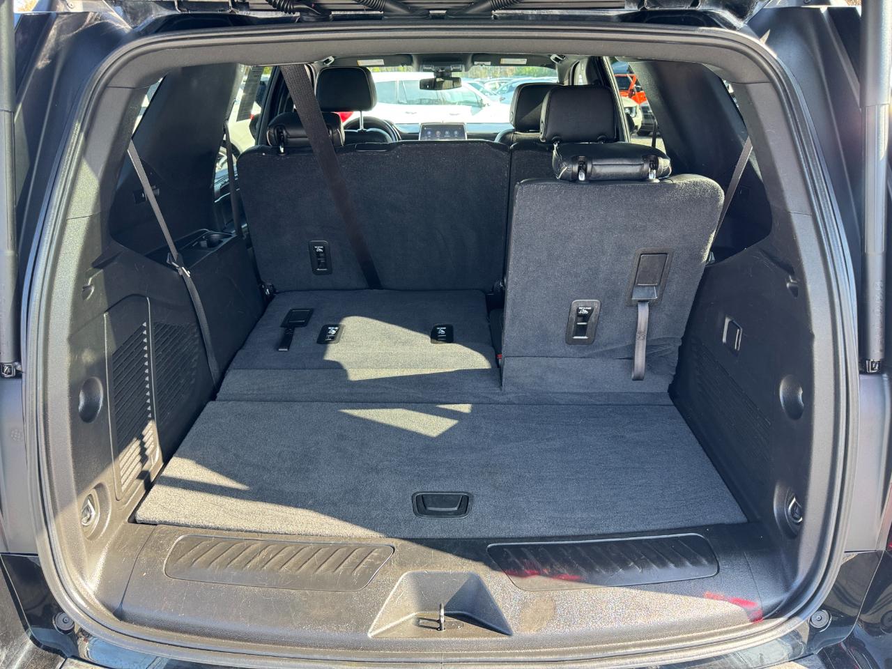 GMC Yukon 4WD 4dr SLT 2021