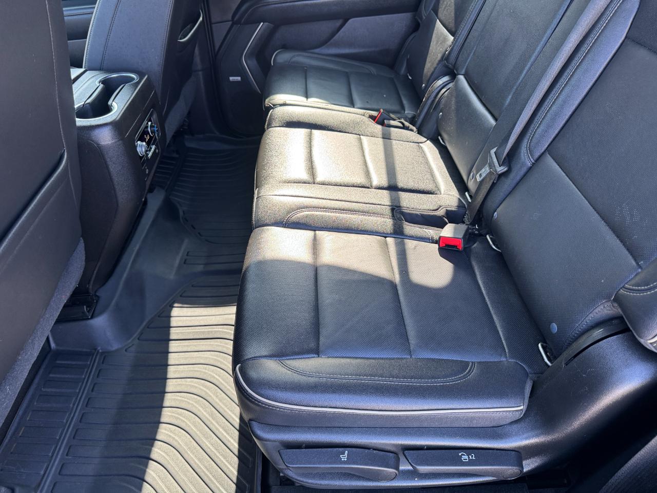 GMC Yukon 4WD 4dr SLT 2021