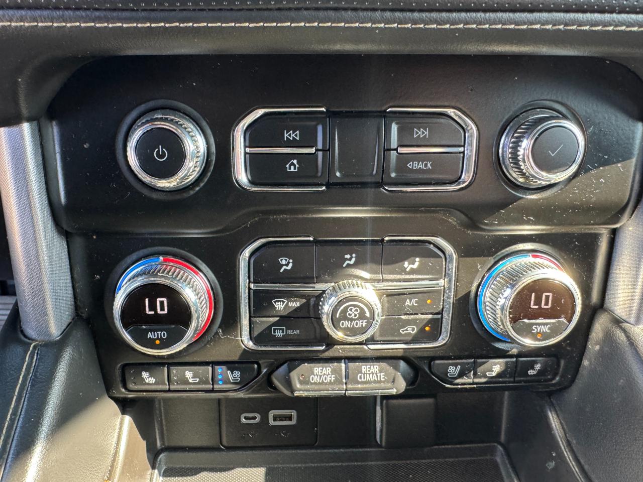 GMC Yukon 4WD 4dr SLT 2021