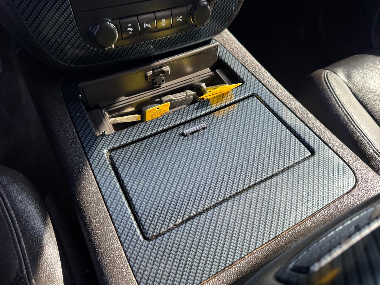 Chevrolet Avalanche 2WD Crew Cab LTZ 2013