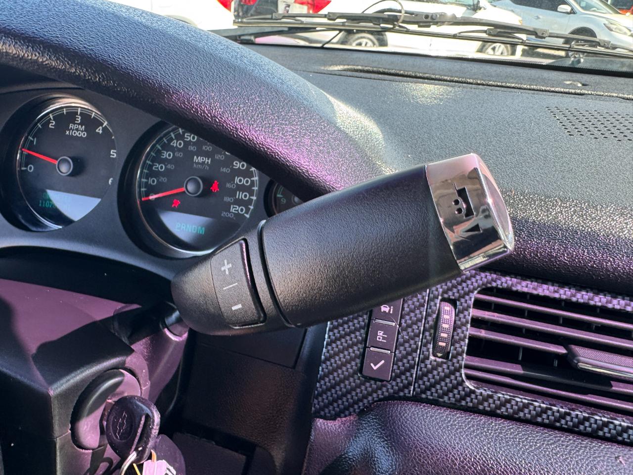 Chevrolet Avalanche 2WD Crew Cab LTZ 2013