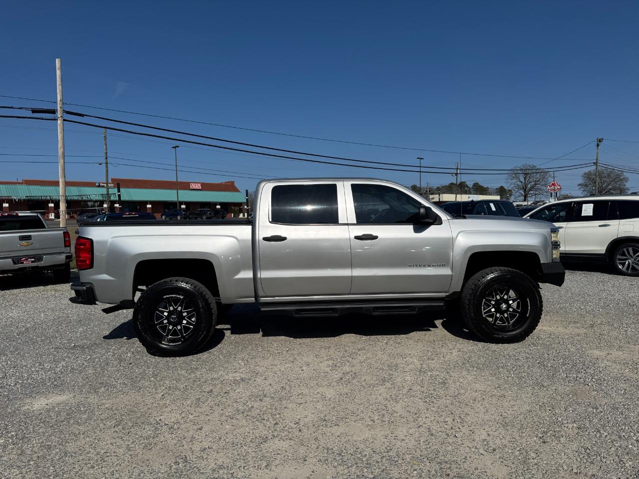 Chevrolet Silverado 1500 4WD Crew Cab 143.5" LT w/1LT 2014