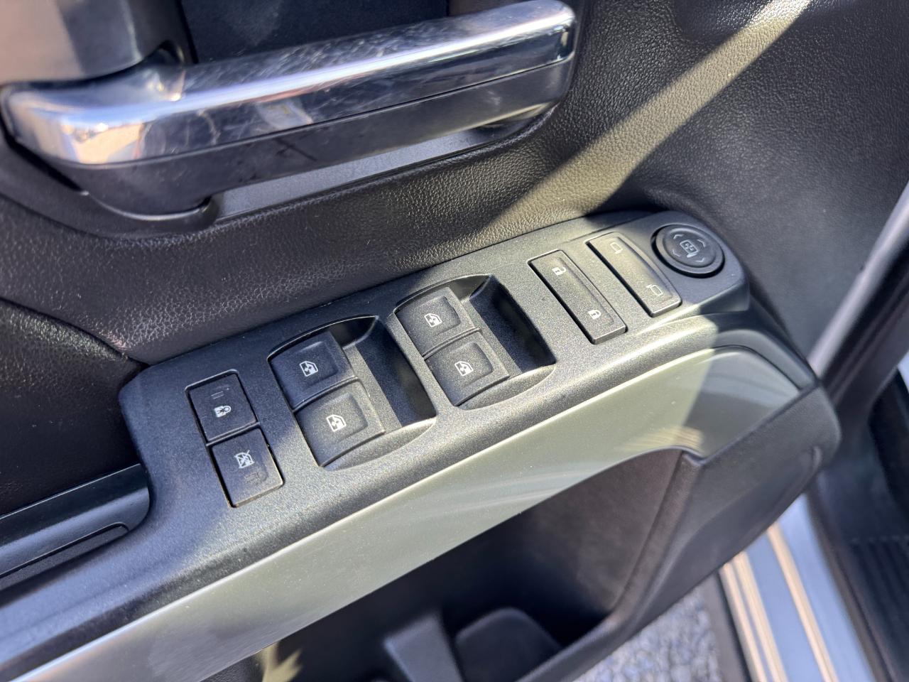 Chevrolet Silverado 1500 4WD Crew Cab 143.5" LT w/1LT 2014