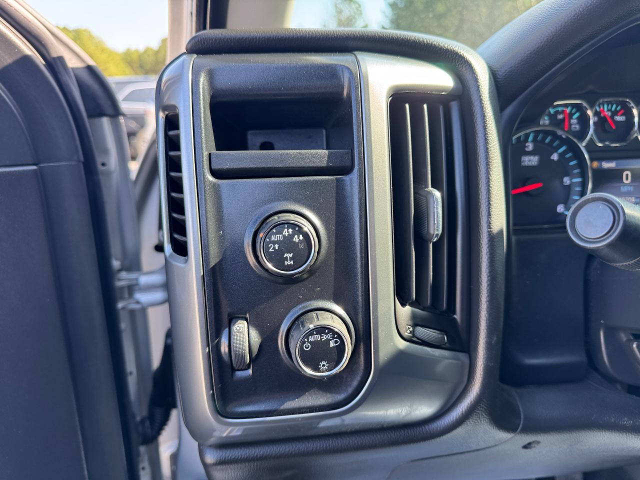 Chevrolet Silverado 1500 4WD Crew Cab 143.5" LT w/1LT 2014