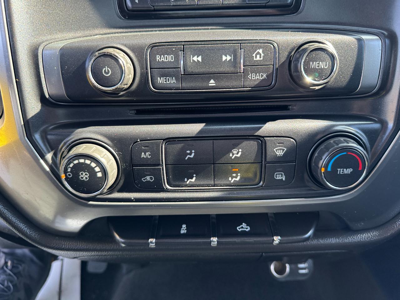 Chevrolet Silverado 1500 4WD Crew Cab 143.5" LT w/1LT 2014