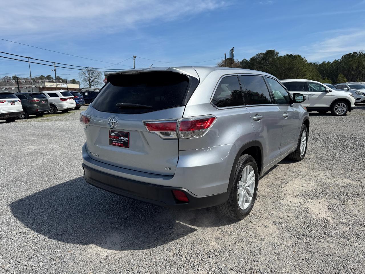 Toyota Highlander FWD 4dr I4 LE (Natl) 2015