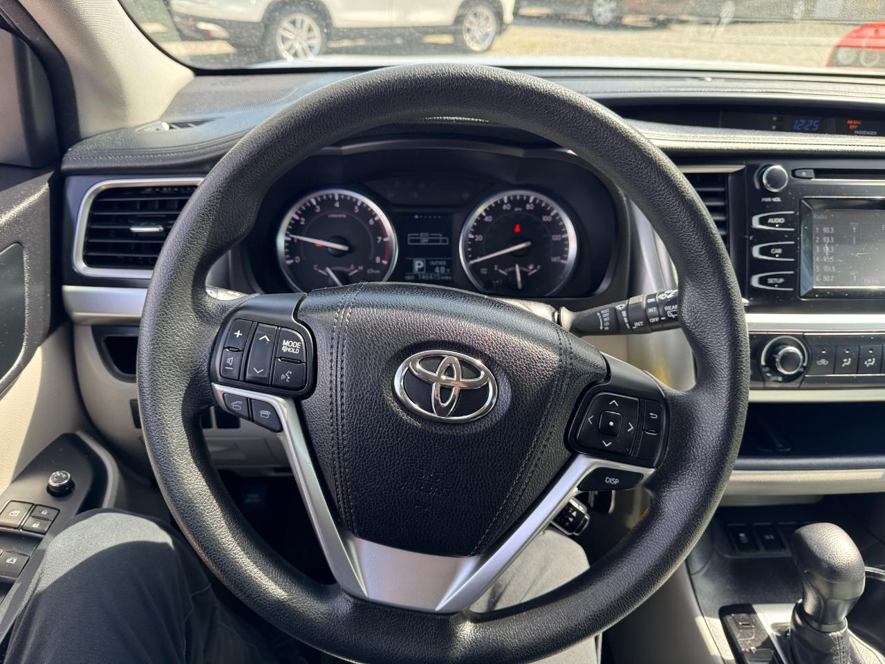 Toyota Highlander FWD 4dr I4 LE (Natl) 2015