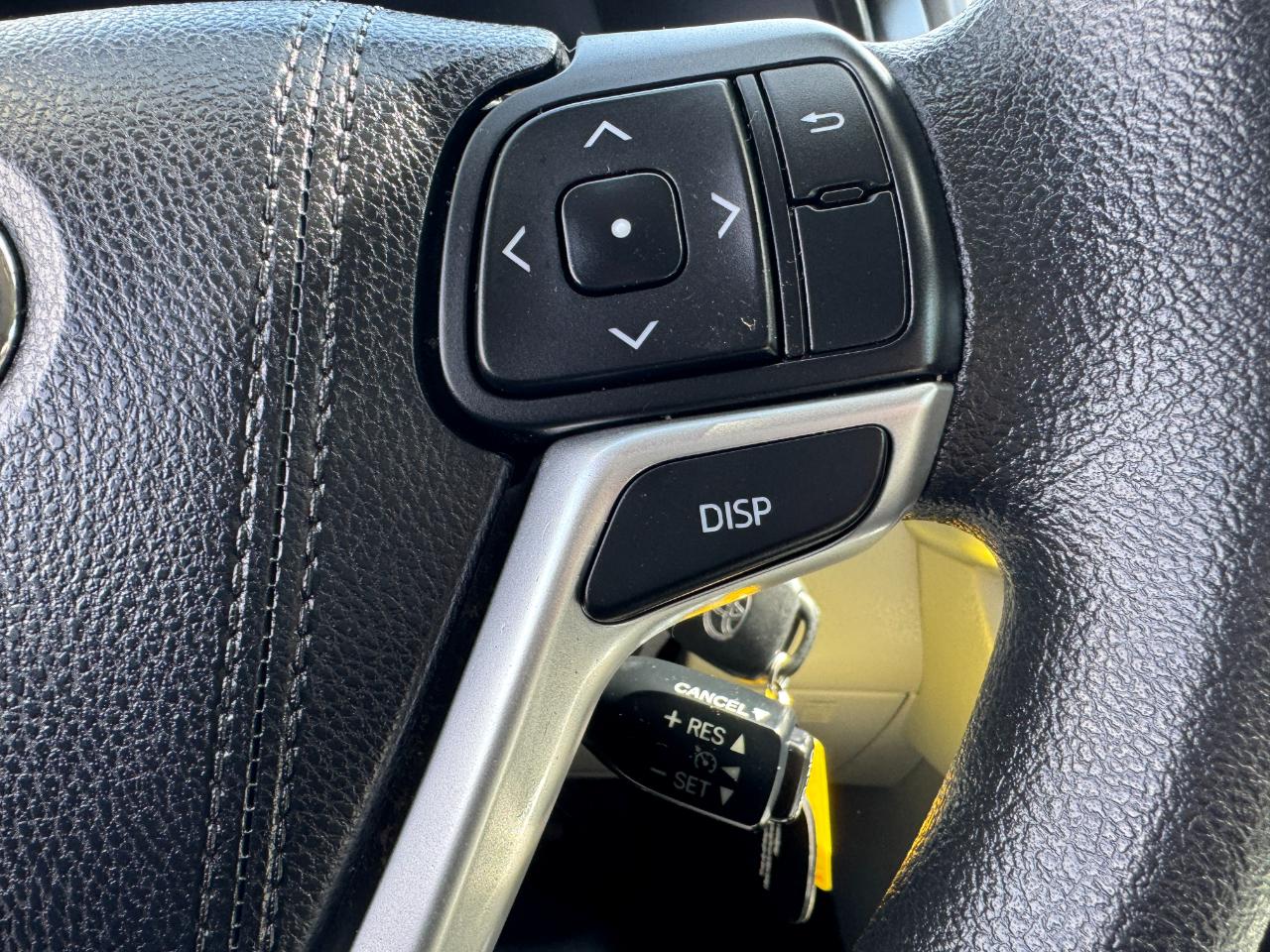 Toyota Highlander FWD 4dr I4 LE (Natl) 2015